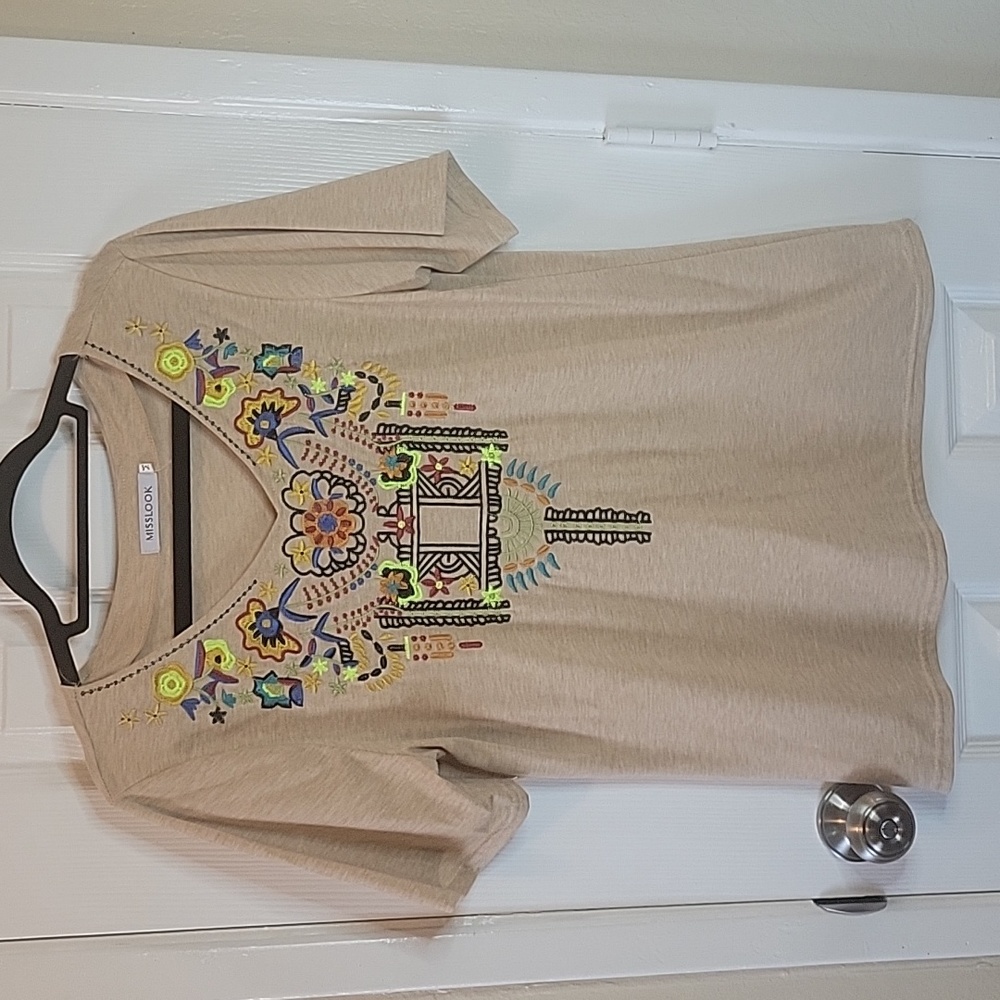 Misslook Embroidered Tee Shirt/Blouse size M